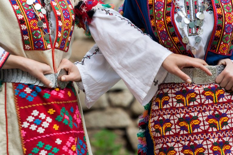 Българските танцови групи в Германия пазят традициите живи