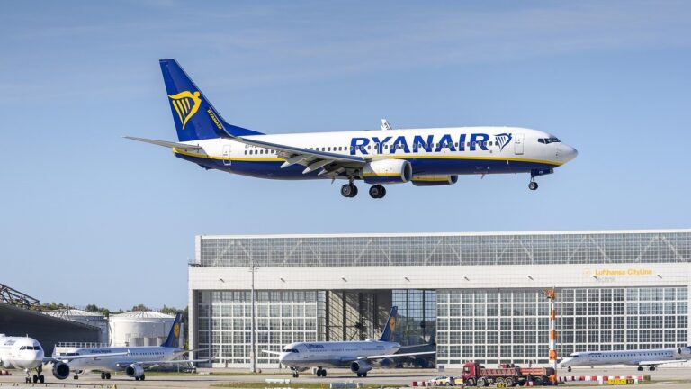 Ryanair преустановява полети до Дортмунд, Лайпциг и Дрезден заради скъпи летищни такси