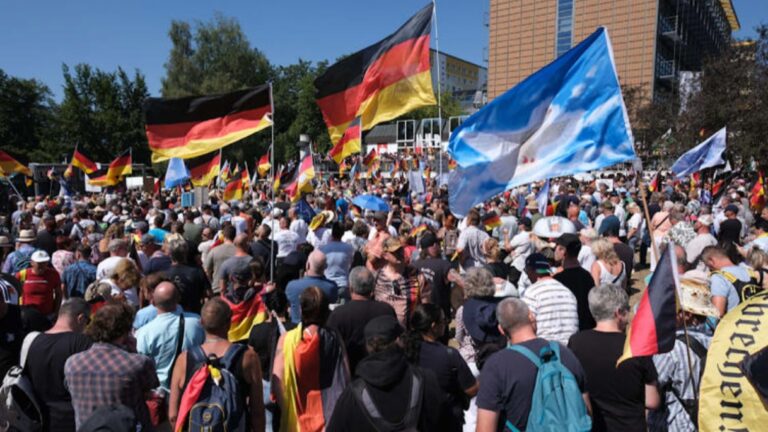 Хиляди протестираха срещу правителството на Мерц и поискаха нови избори в Германия